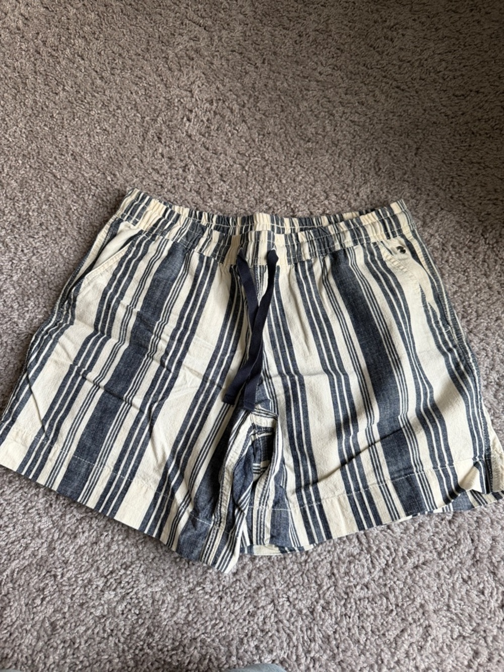 L.L. Bean Women's Striped Cream and Navy Casual Shorts
